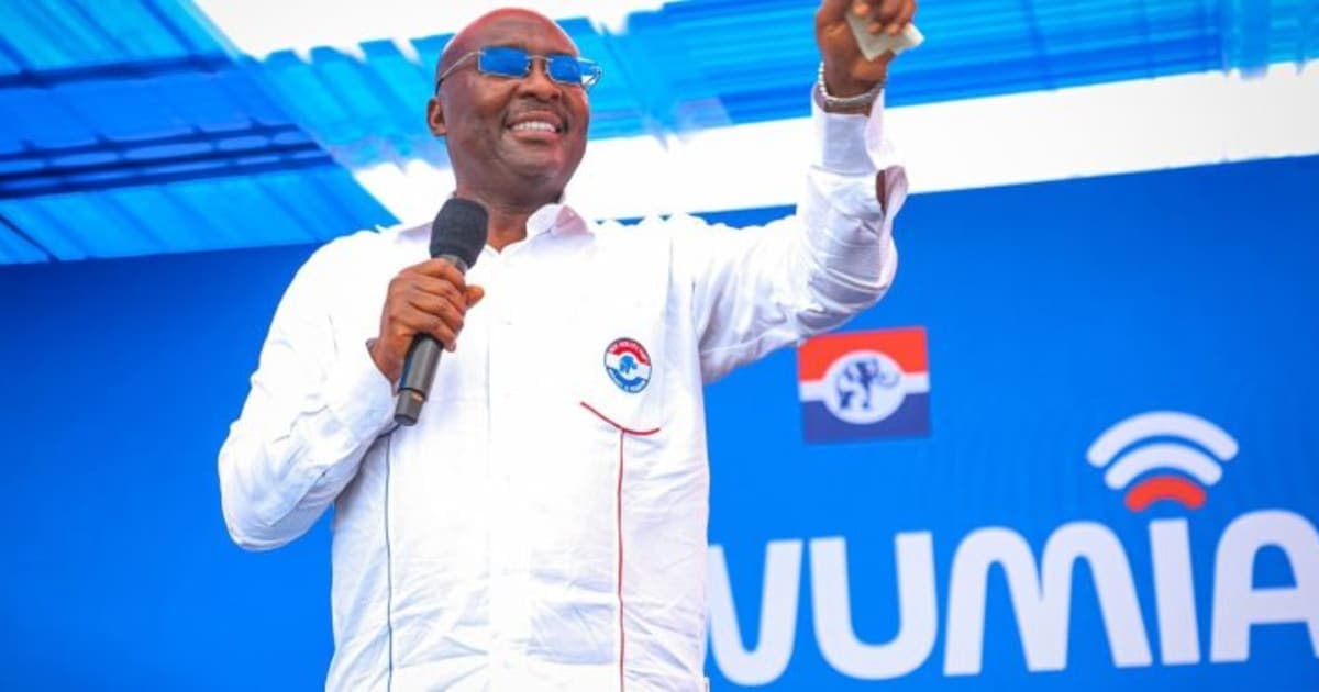 You couldn't even provide chalk, we are supplying laptops to students – Bawumia jabs Mahama