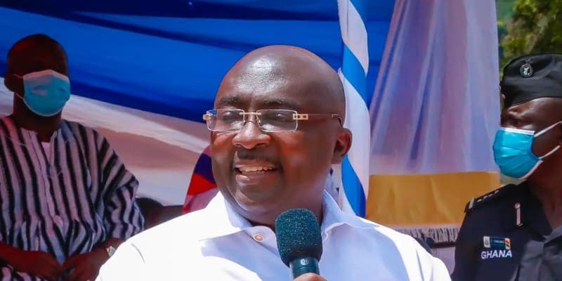 Bawumia challenges NDC Minority MPs during a campaign rally in the Eastern Region.